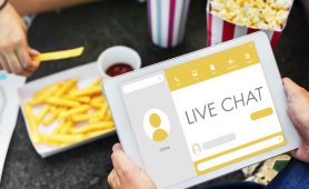 How to increase travel website bookings with live chat